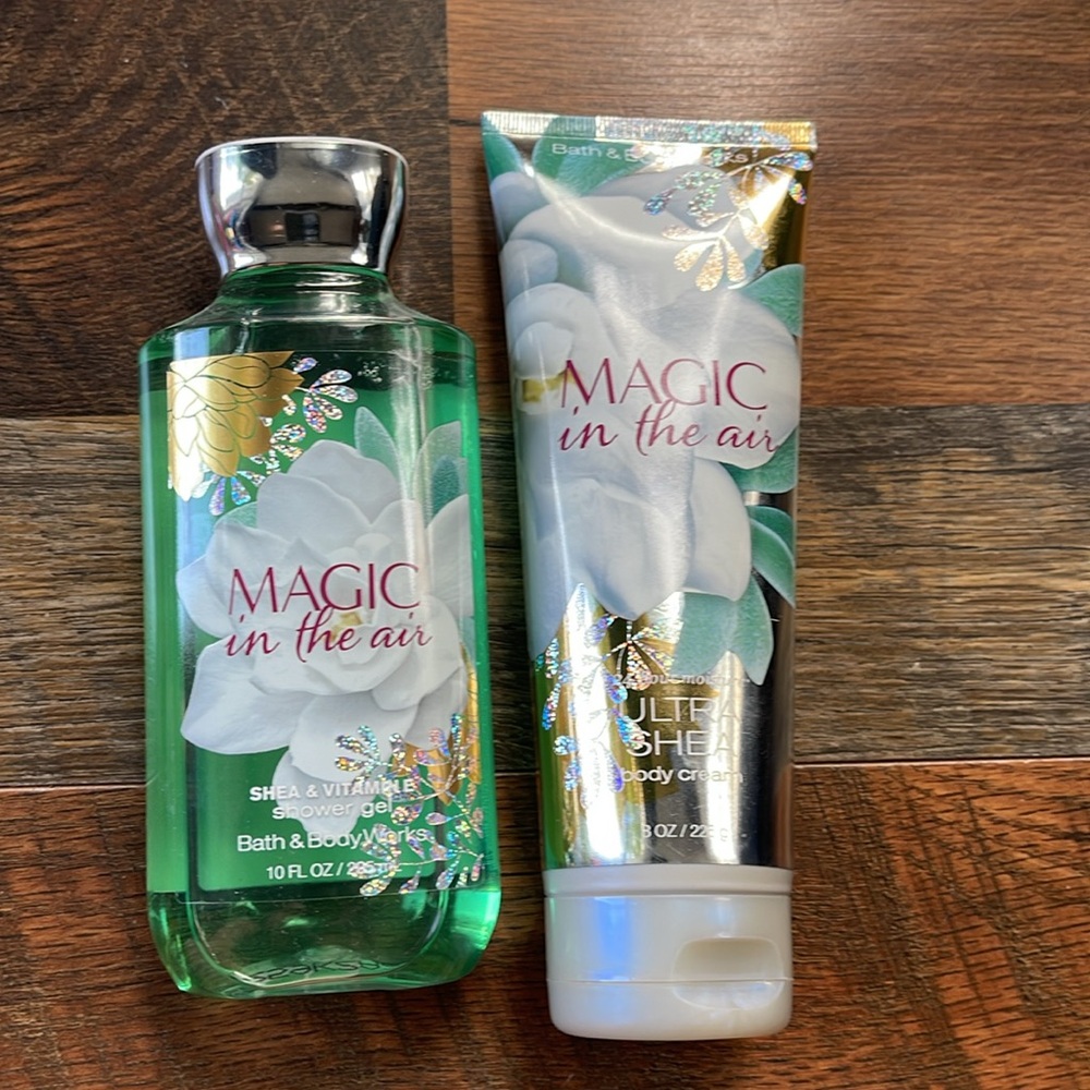 Bath & Body Works Magic in the Air Shower Gel and Body Cream